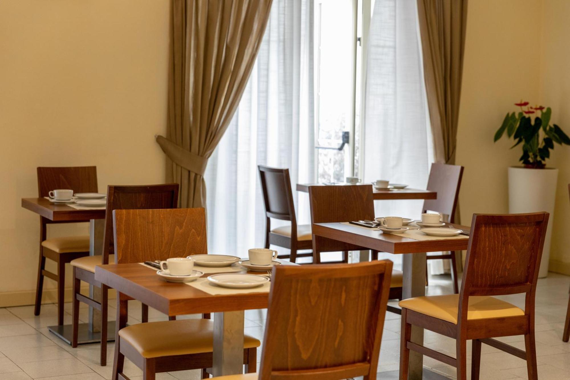 Hotel Il Telamonio ตาลาโมเน ภายนอก รูปภาพ